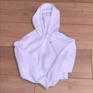 Cropped white jacket